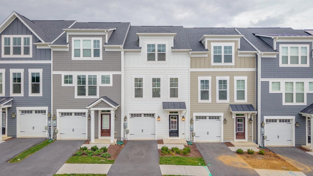 3389 MONTEREY DR