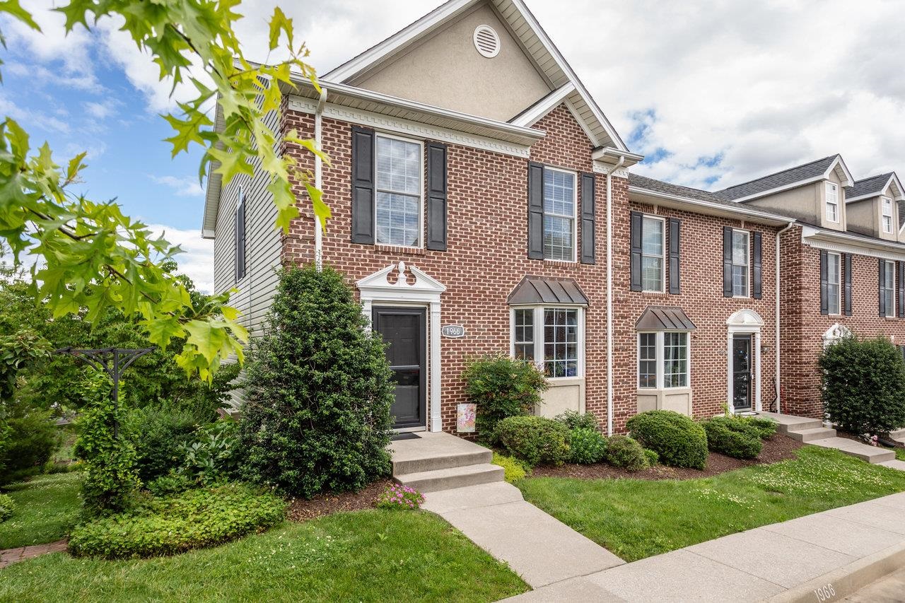 1966 BUTTONWOOD CT