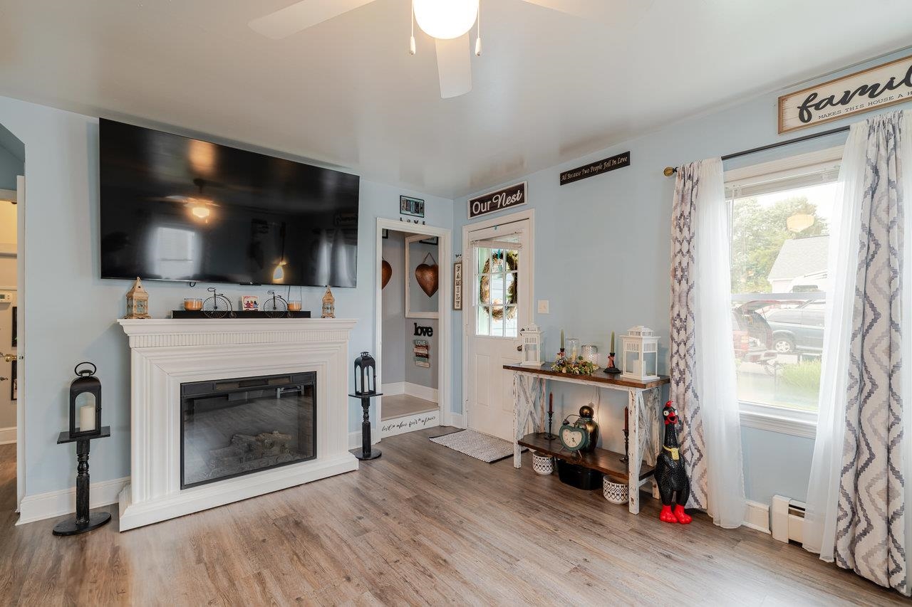 257 CENTER ST