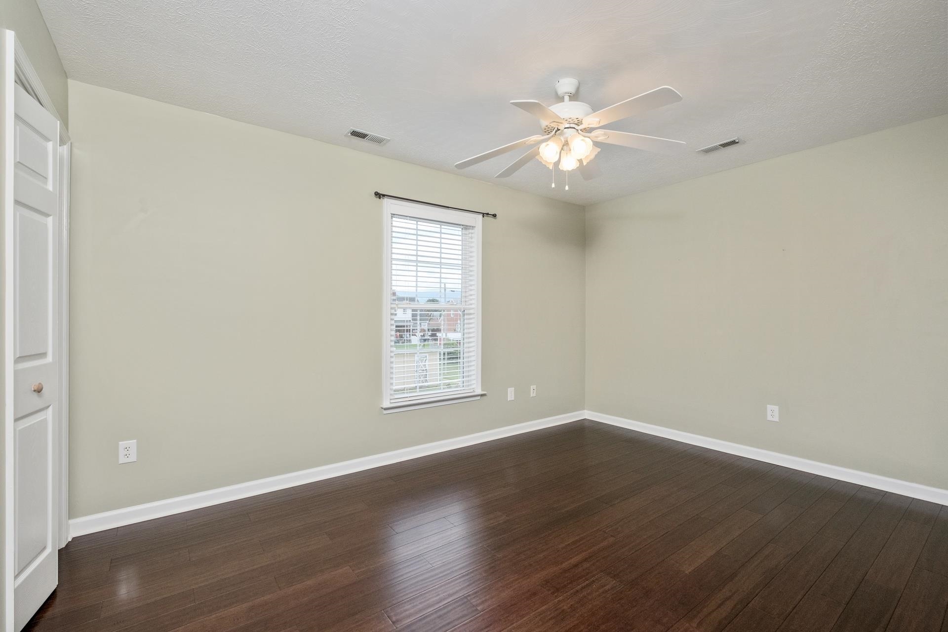 303 JACKSON AVE
