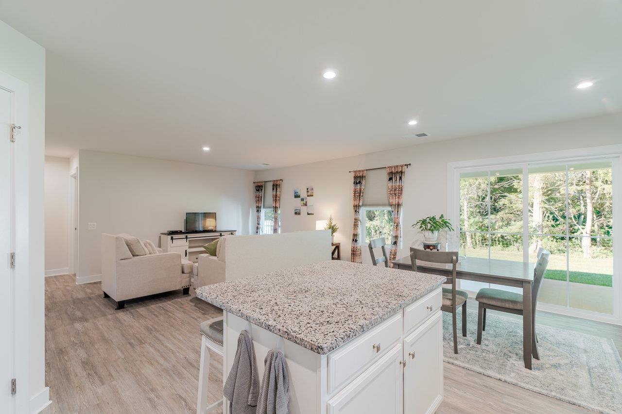 82 SHORT PEAK DR