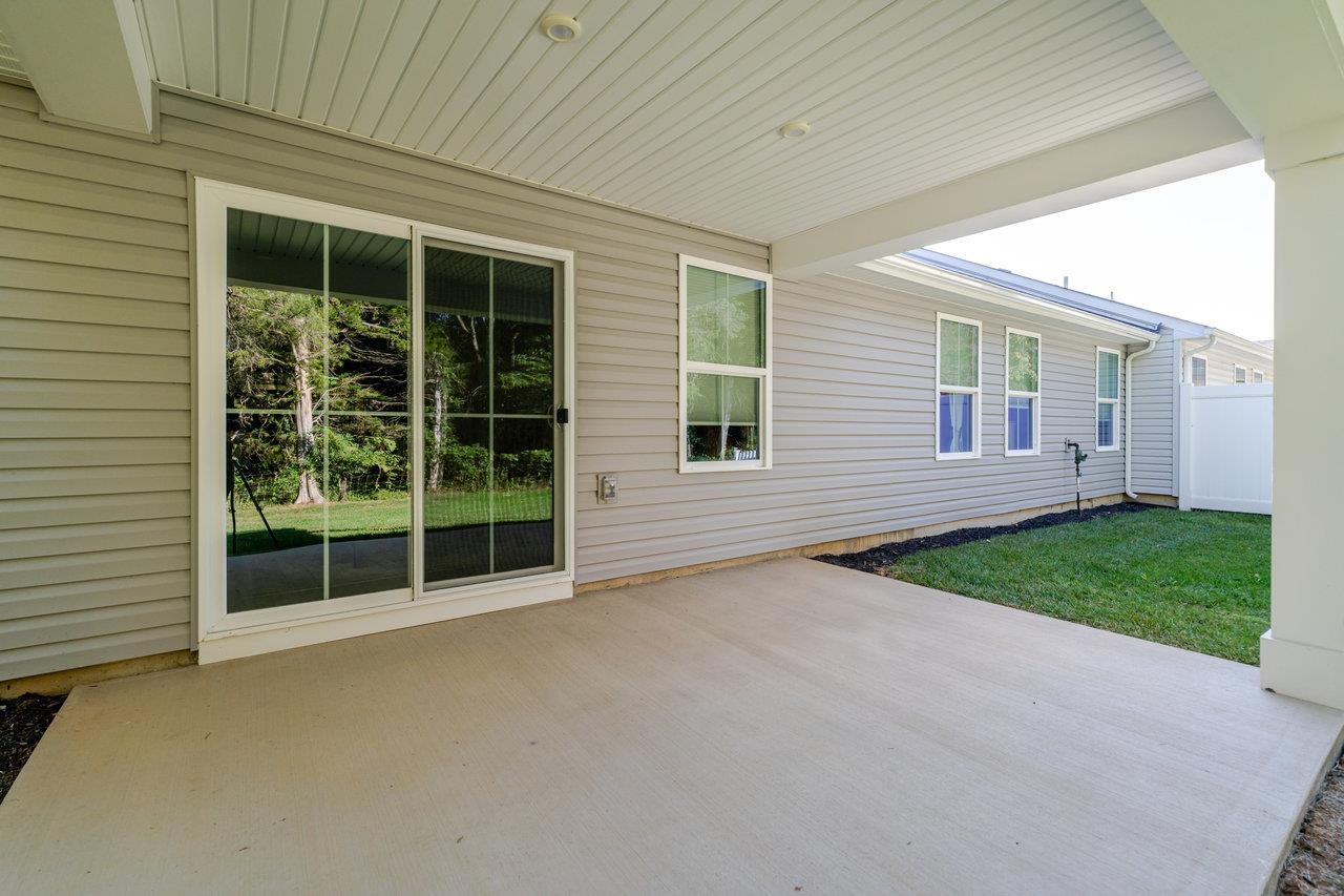 82 SHORT PEAK DR