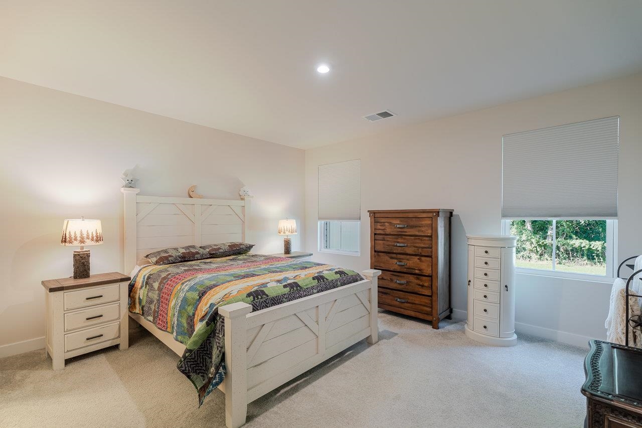 82 SHORT PEAK DR