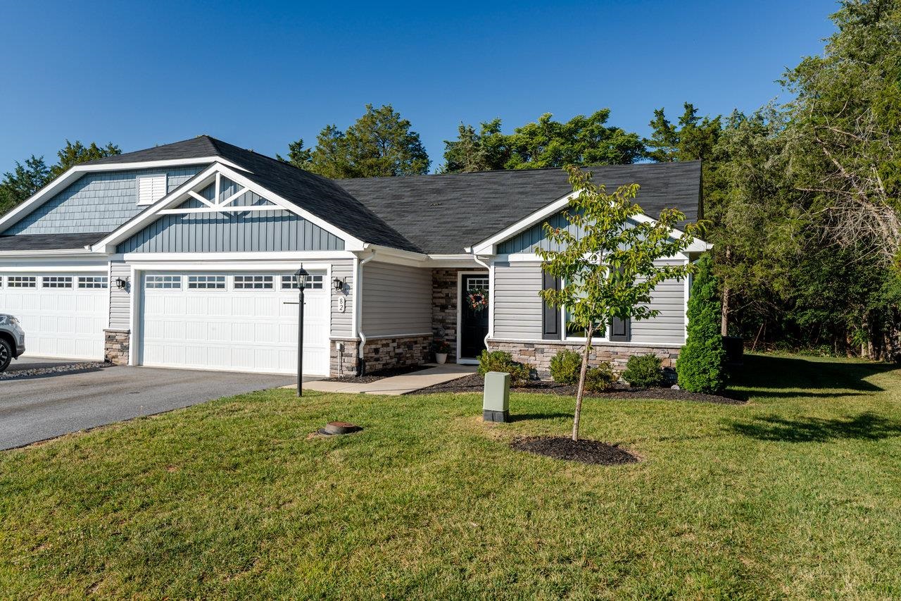 82 SHORT PEAK DR
