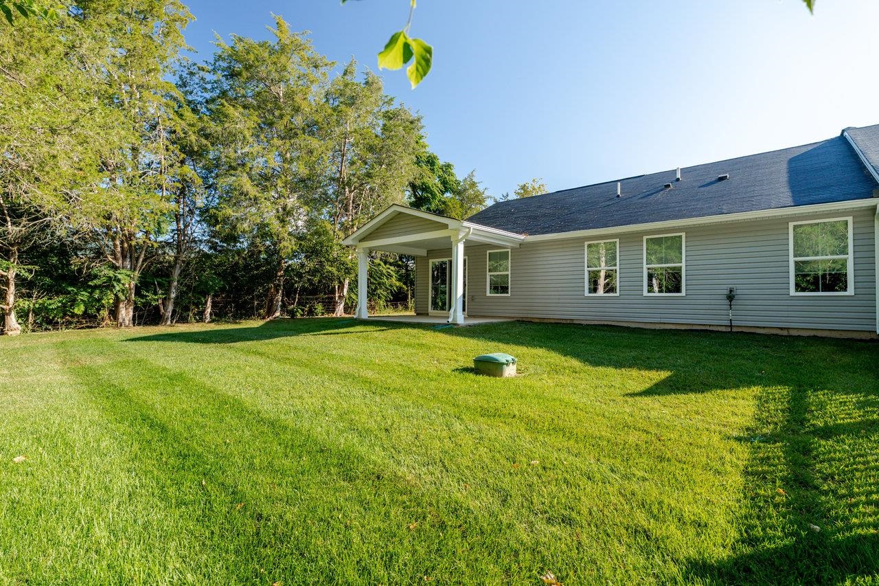 82 SHORT PEAK DR