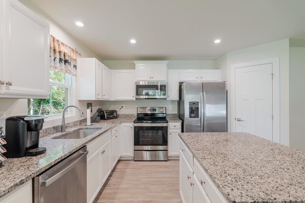 82 SHORT PEAK DR