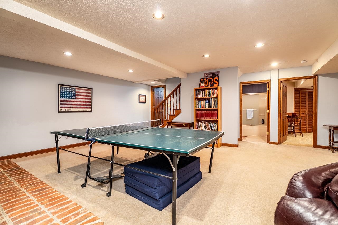 2555 KARAWOOD LN