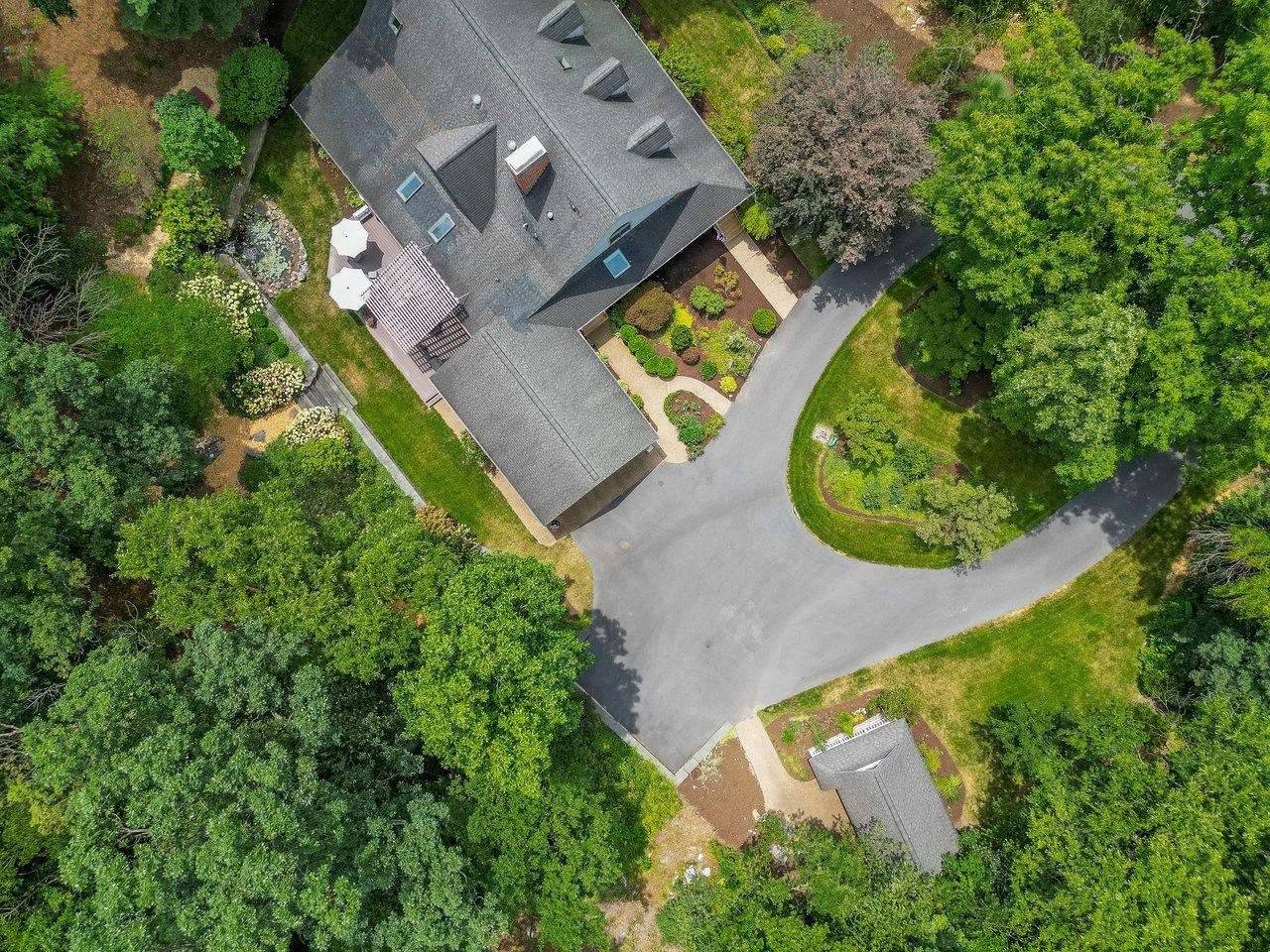 2555 KARAWOOD LN