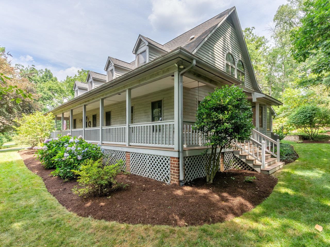 2555 KARAWOOD LN