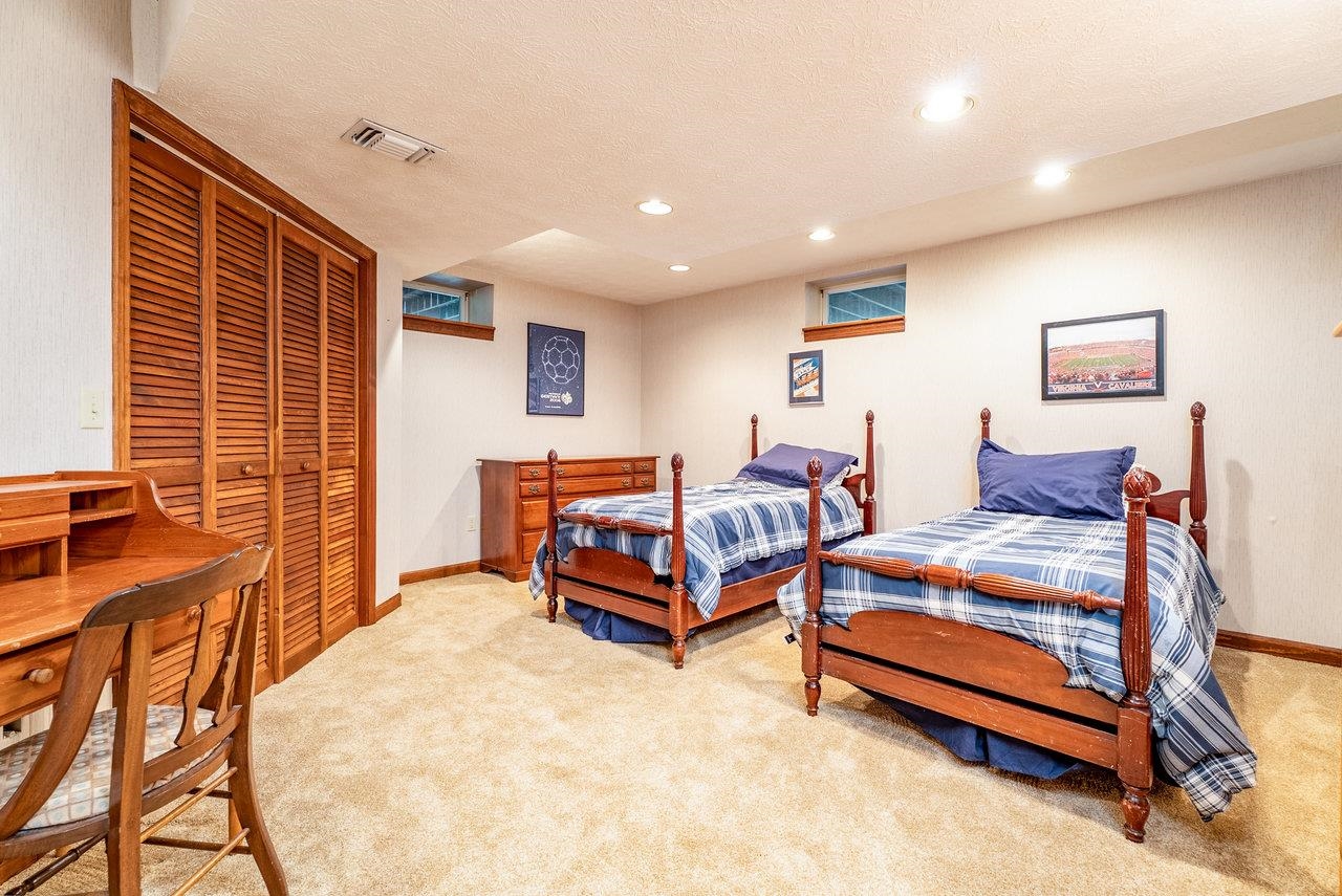 2555 KARAWOOD LN