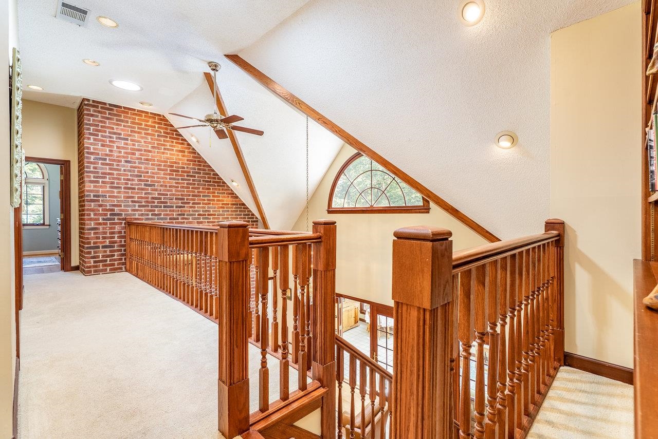 2555 KARAWOOD LN