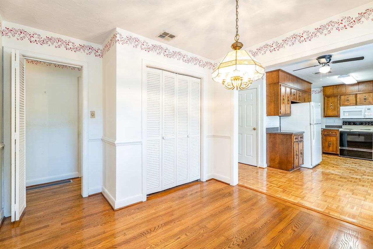 3107 RAWLEY PIKE