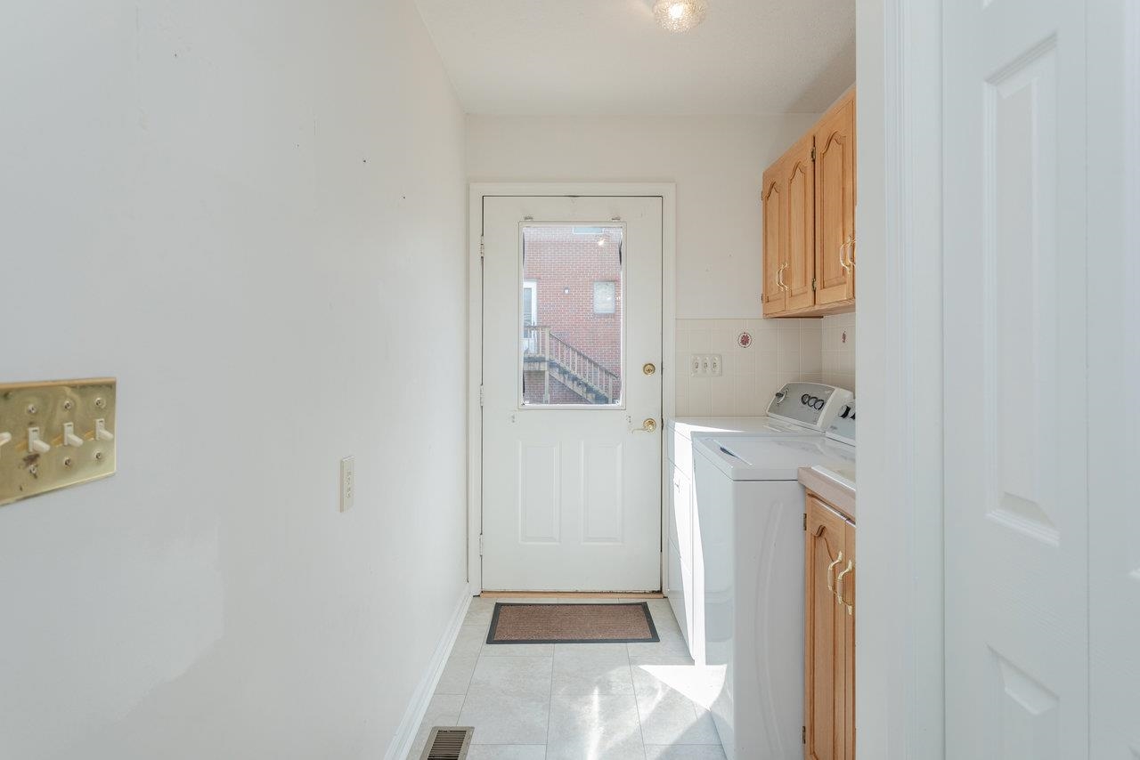 624 ERICKSON AVE