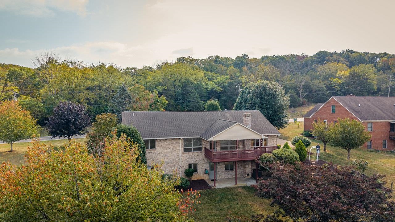 624 ERICKSON AVE