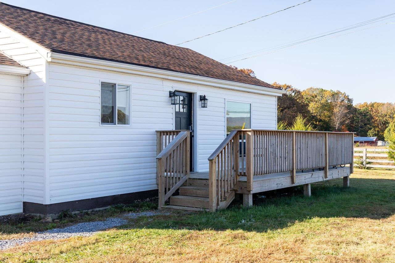 2290 NEWTOWN RD