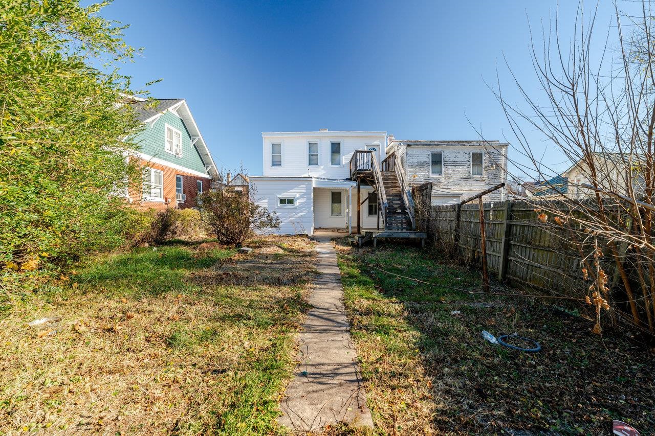 427 FOURTH ST