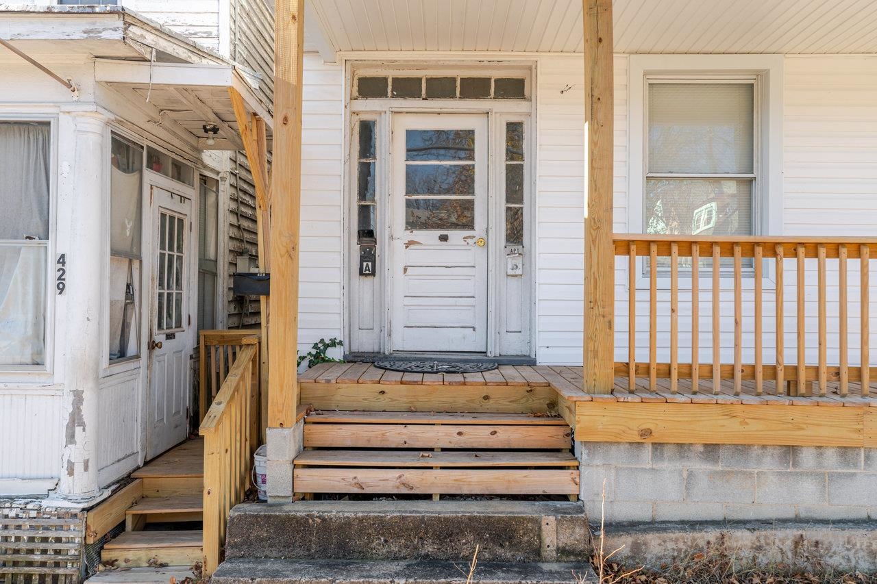 427 FOURTH ST