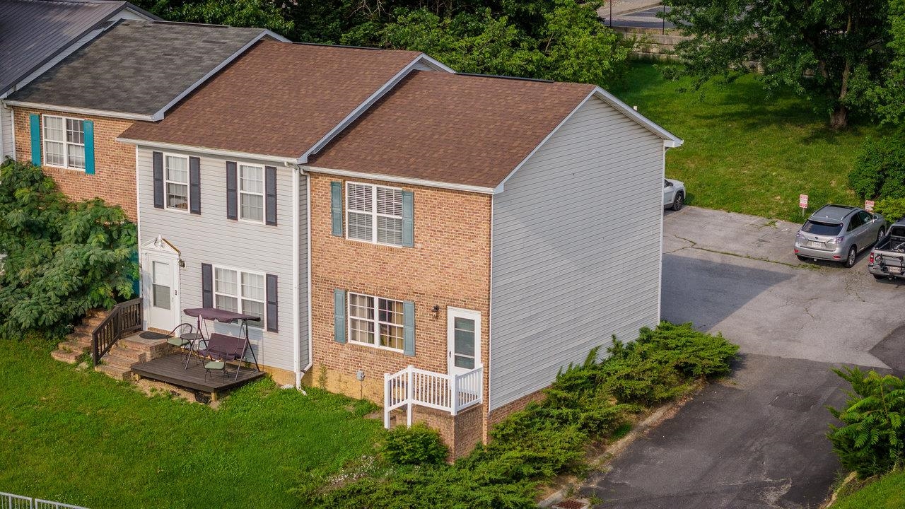 2207 RESERVOIR ST