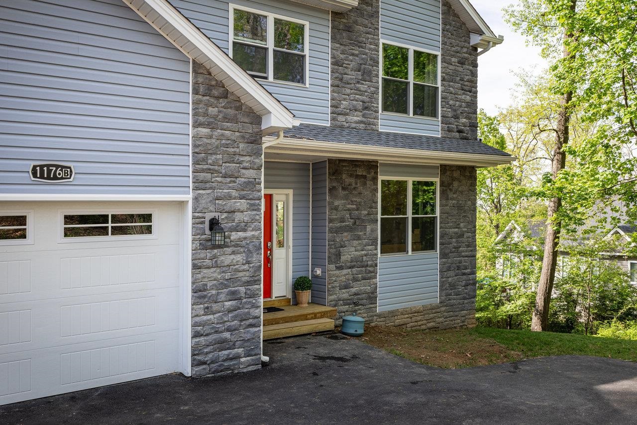 1176B NELSON DR