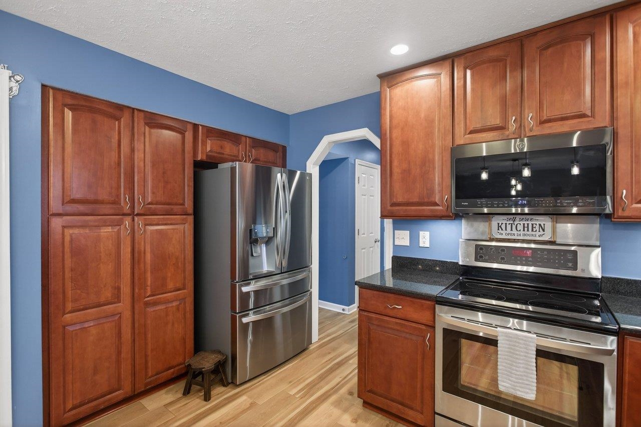 344 ARROWHEAD LN