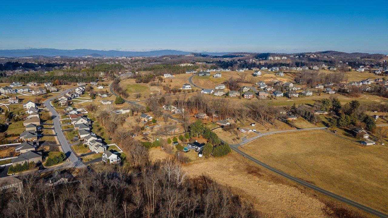 4634 SHEN LAKE DR