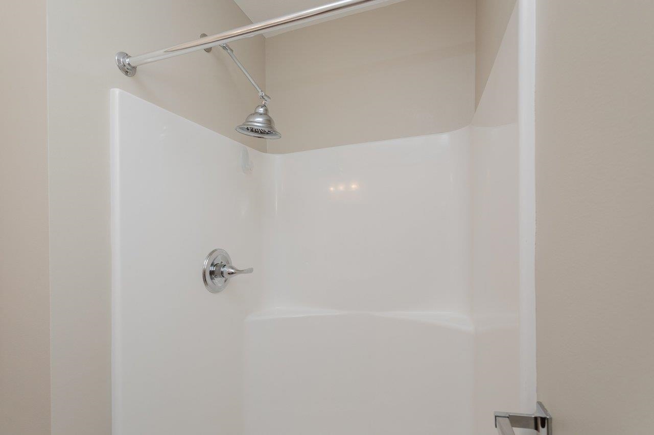 1205 SETTLERS LN