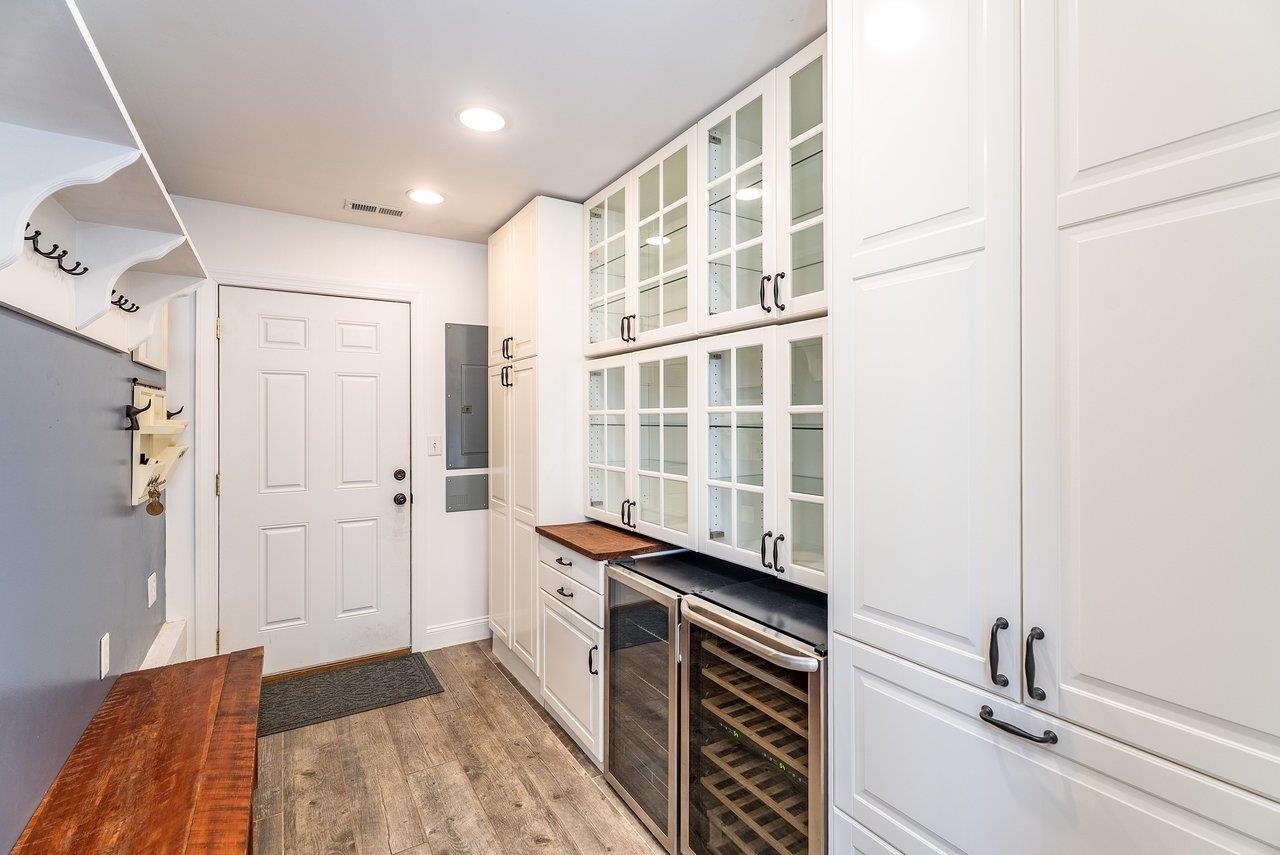 908 ROYER DR