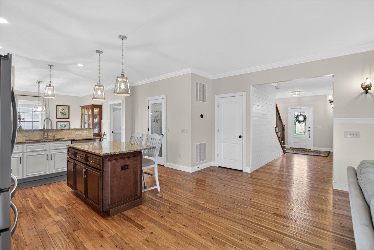 731 HIDDEN BROOK RD
