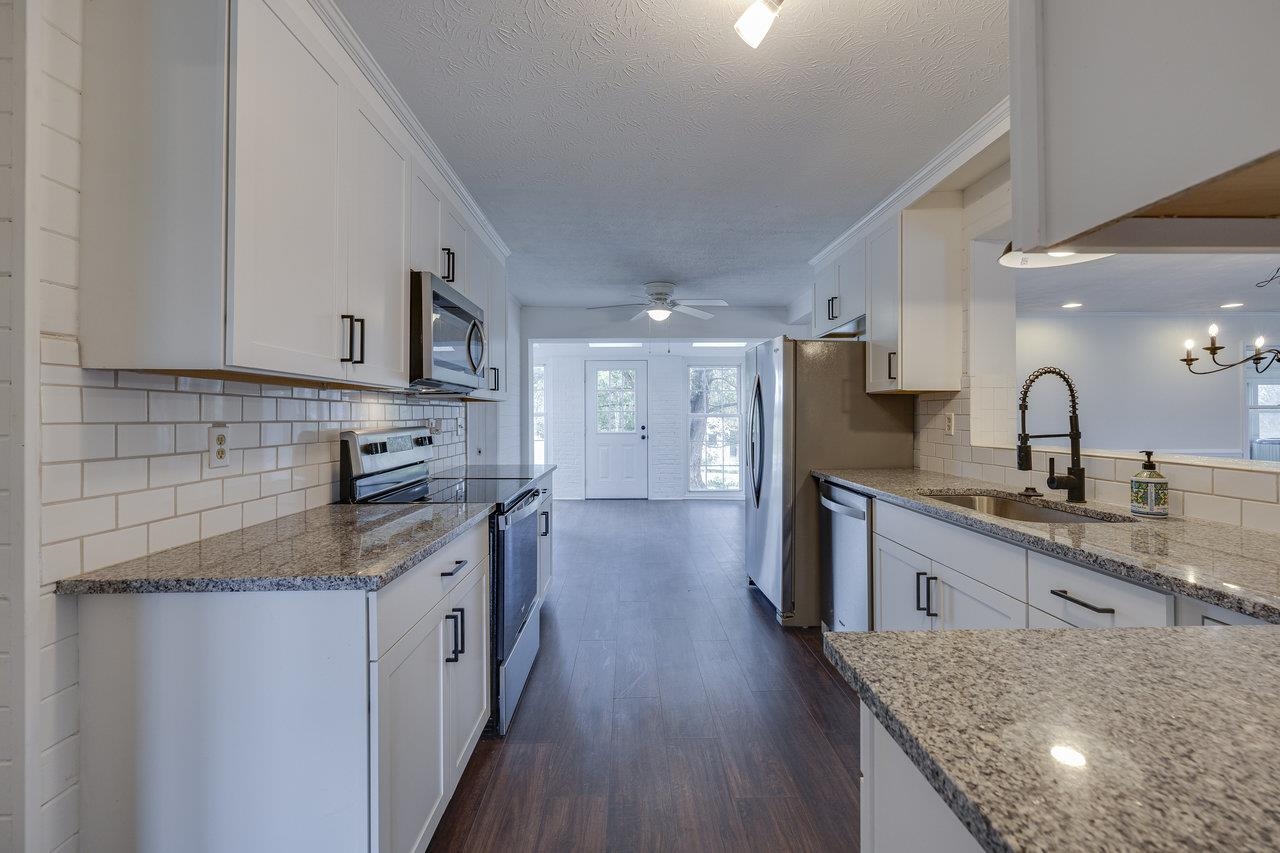 11193 INDIAN TRAIL RD