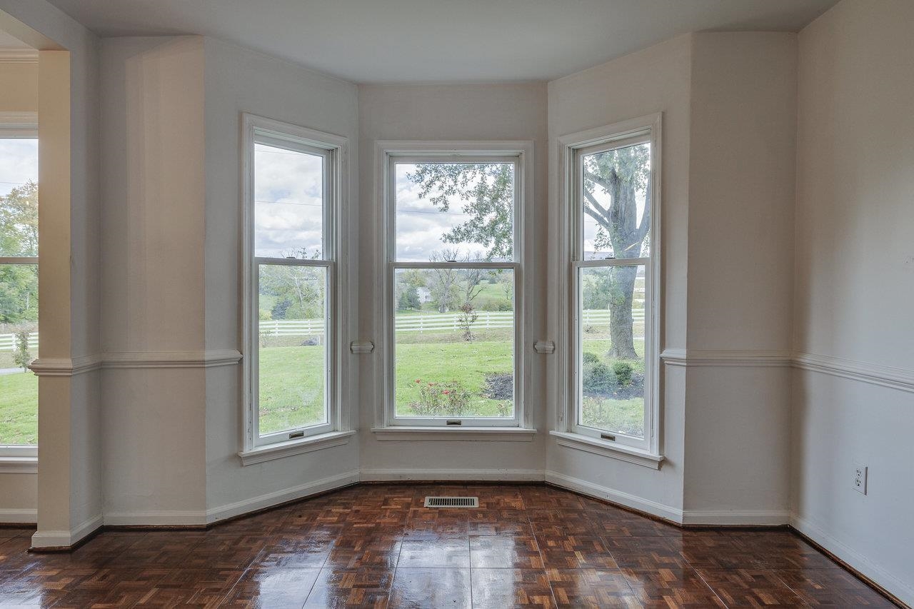 11193 INDIAN TRAIL RD