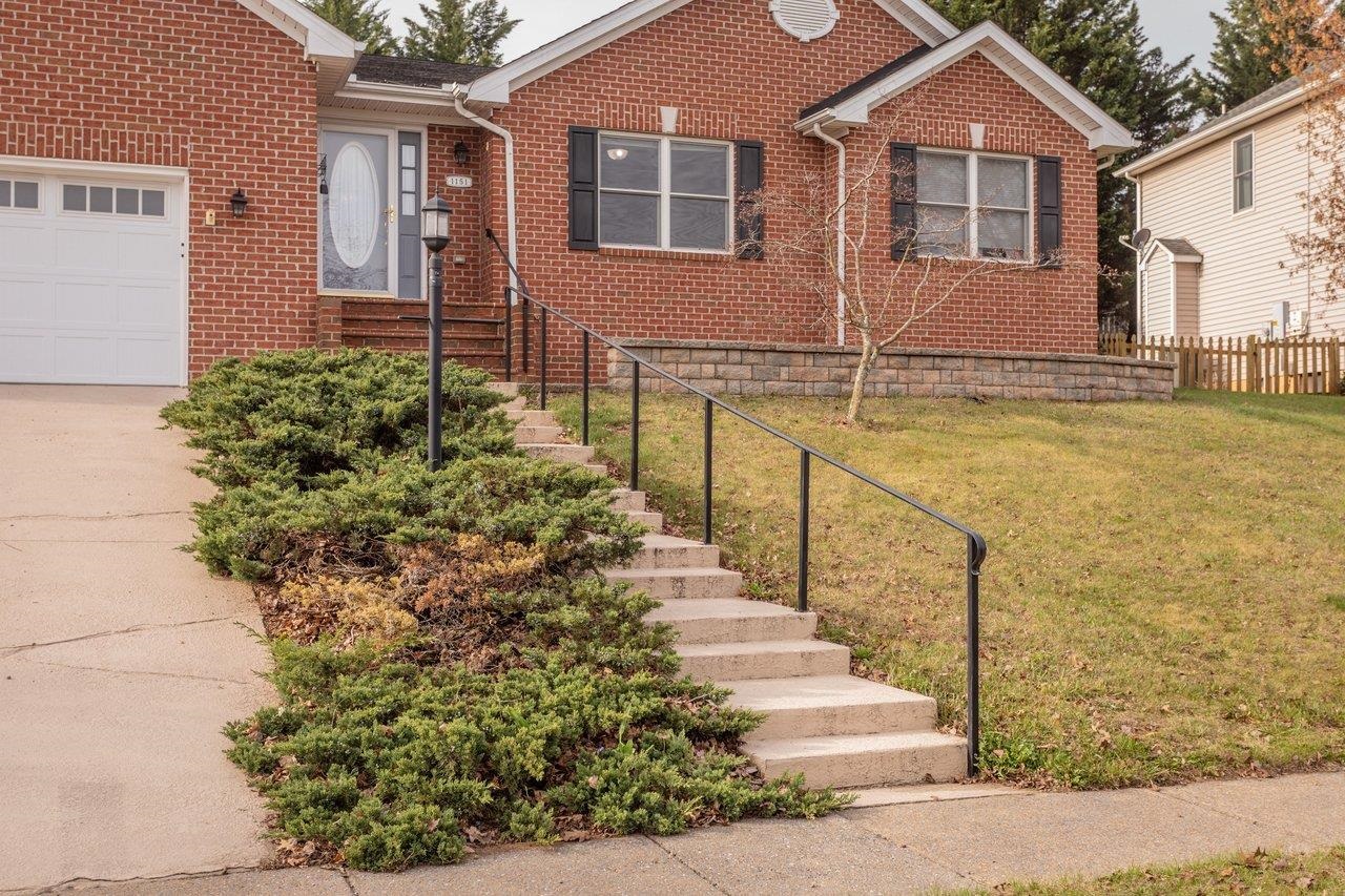 1151 DECCA DR
