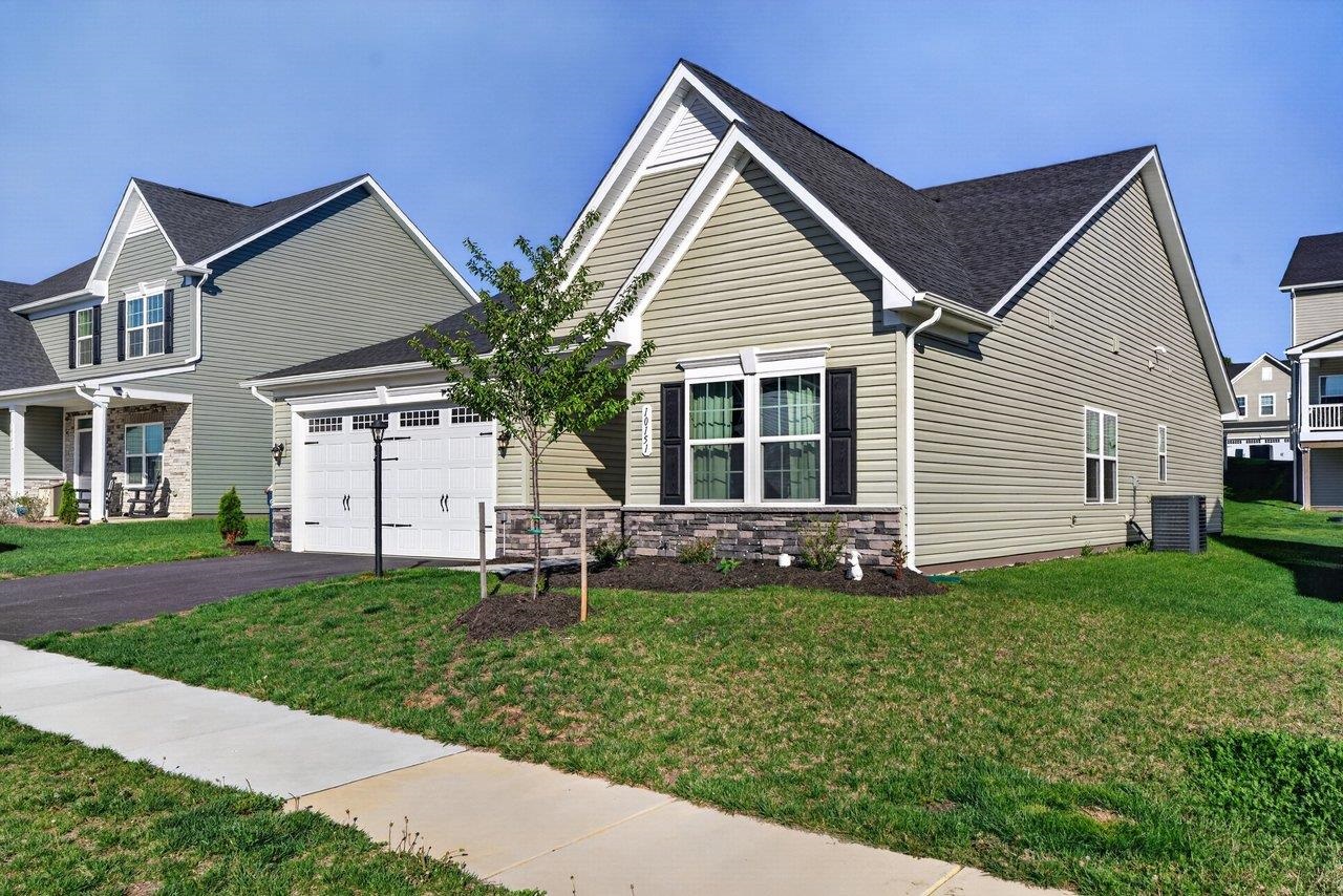 10151 BIG OAK DR
