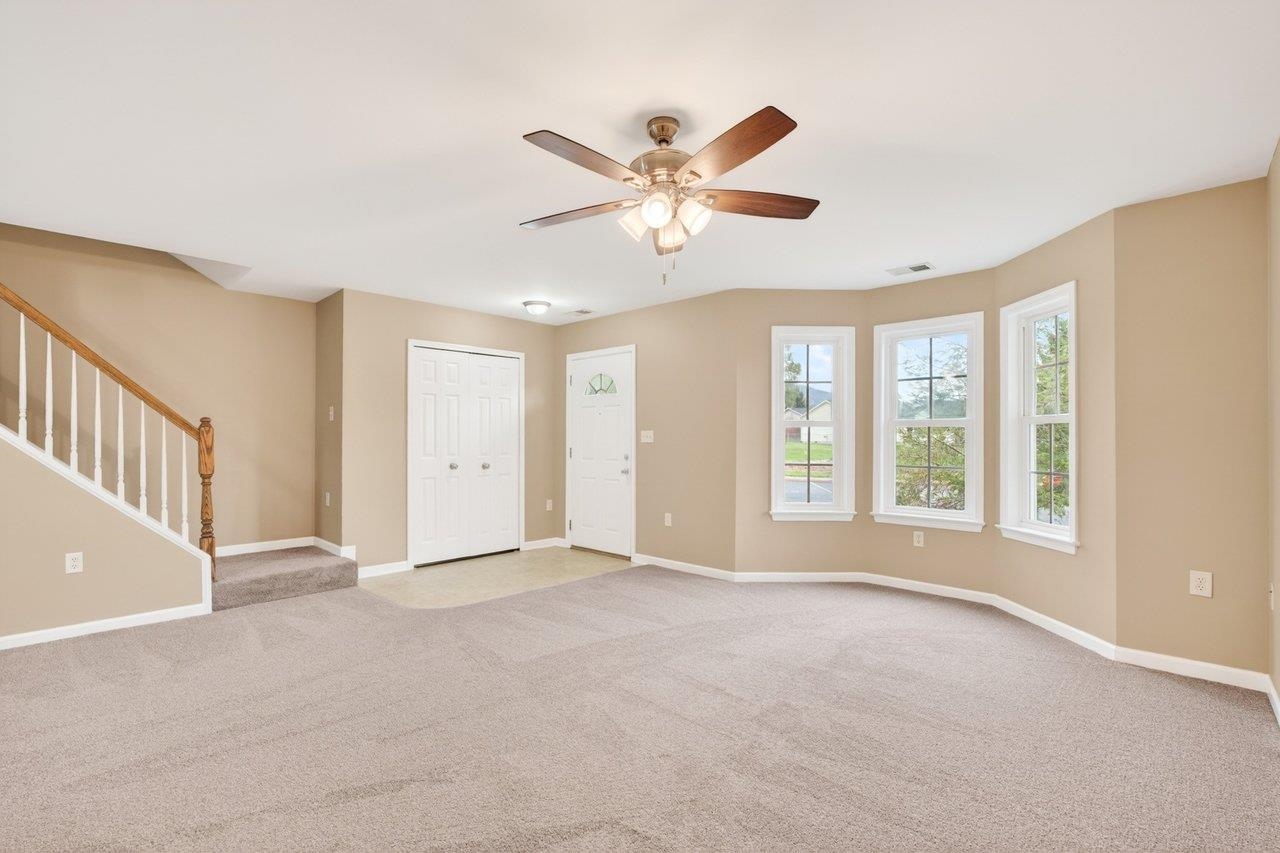 206 WILLOW OAKS DR