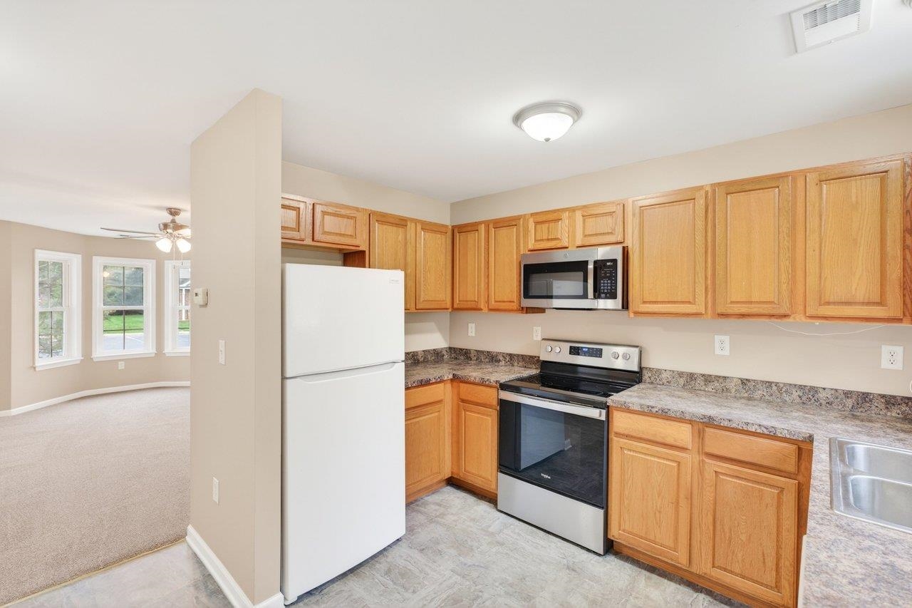 206 WILLOW OAKS DR