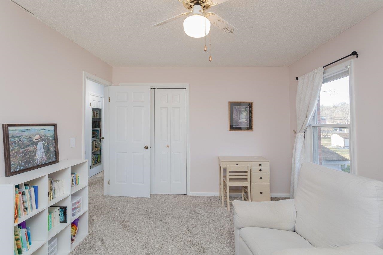 25 EMERY ST