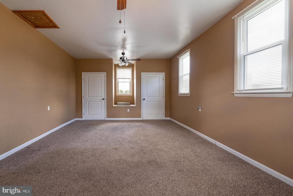2289 HONEYVILLE RD