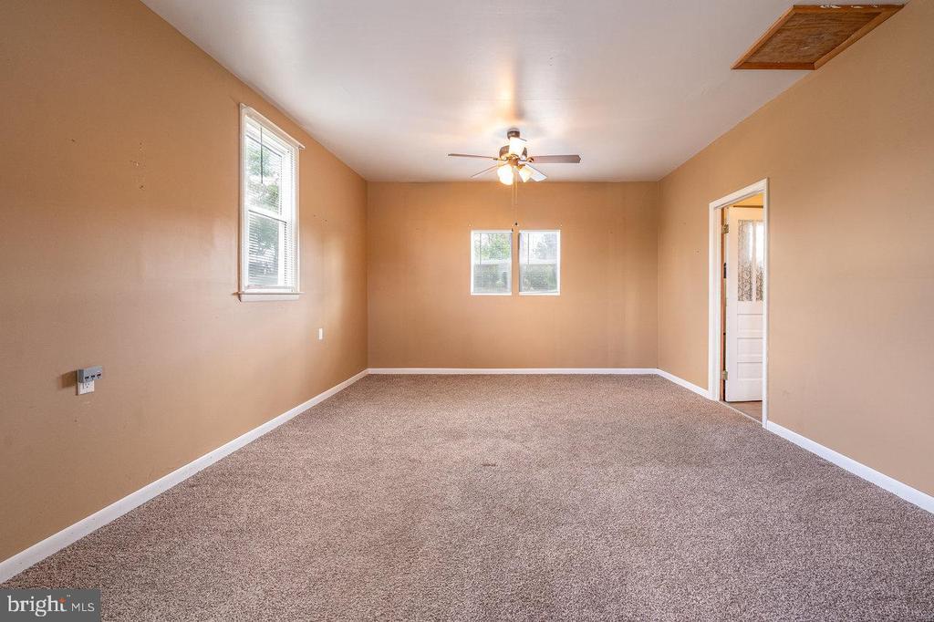 2289 HONEYVILLE RD