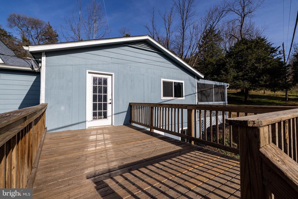 290 RIDGE VIEW LN