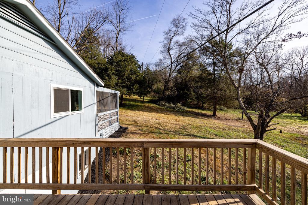 290 RIDGE VIEW LN