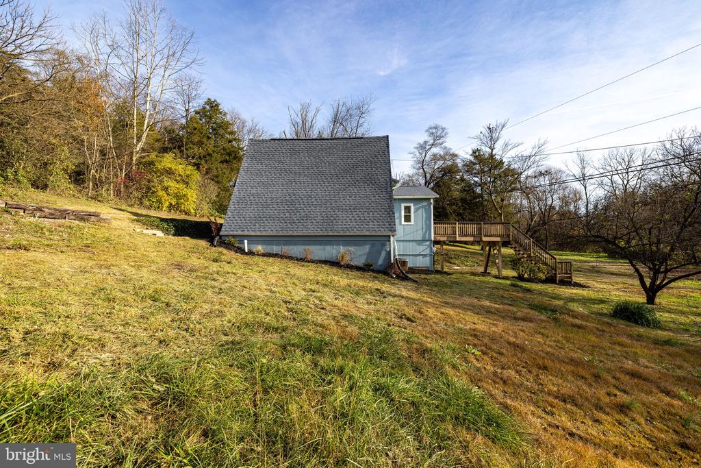 290 RIDGE VIEW LN