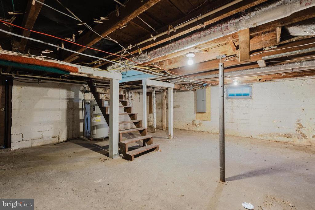 52 BRUMBACK AVE