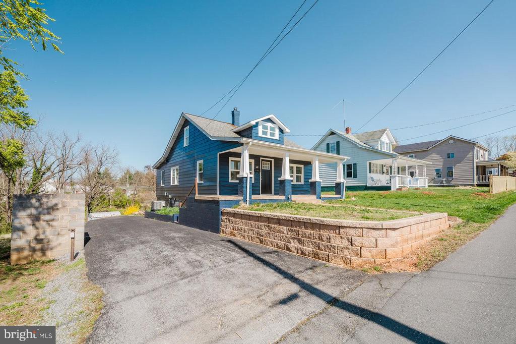 52 BRUMBACK AVE