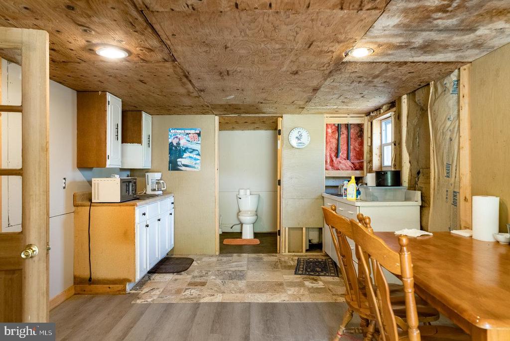1797 CUBBAGE HOLLOW ROAD