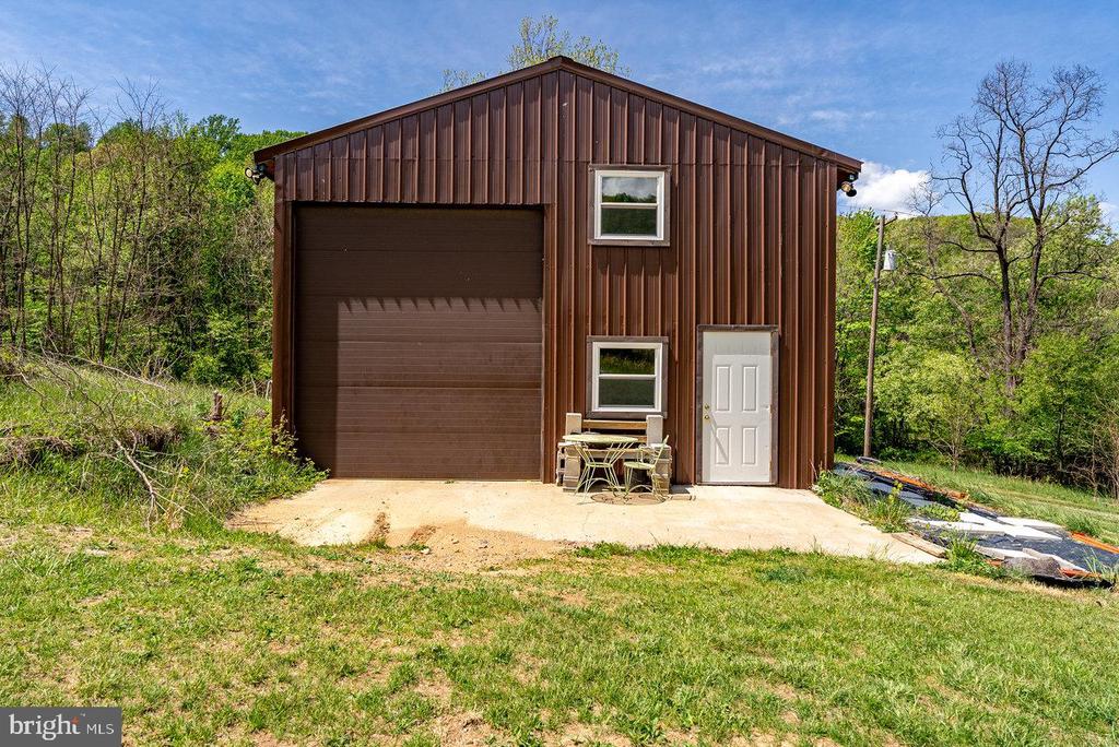 1797 CUBBAGE HOLLOW ROAD