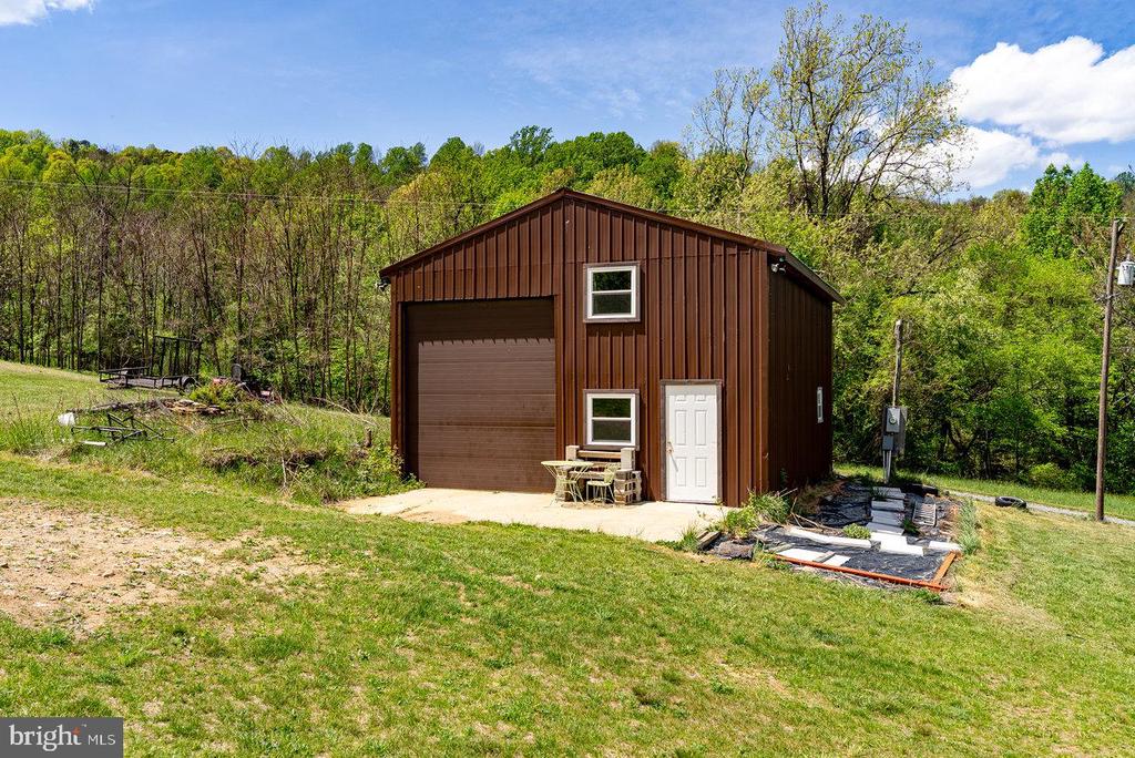 1797 CUBBAGE HOLLOW ROAD
