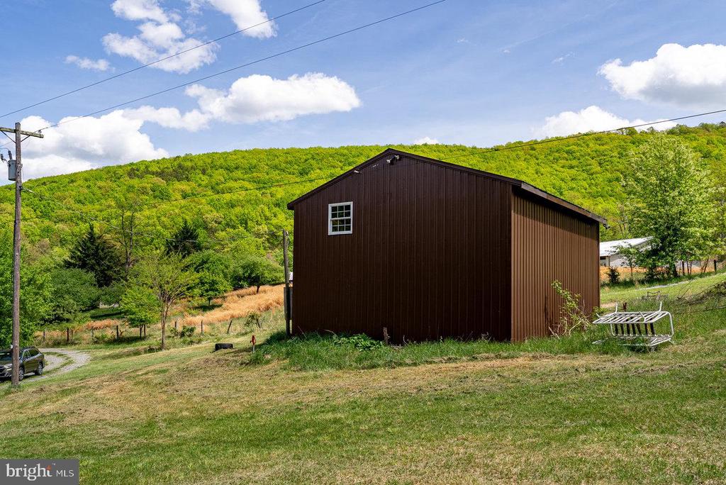 1797 CUBBAGE HOLLOW ROAD
