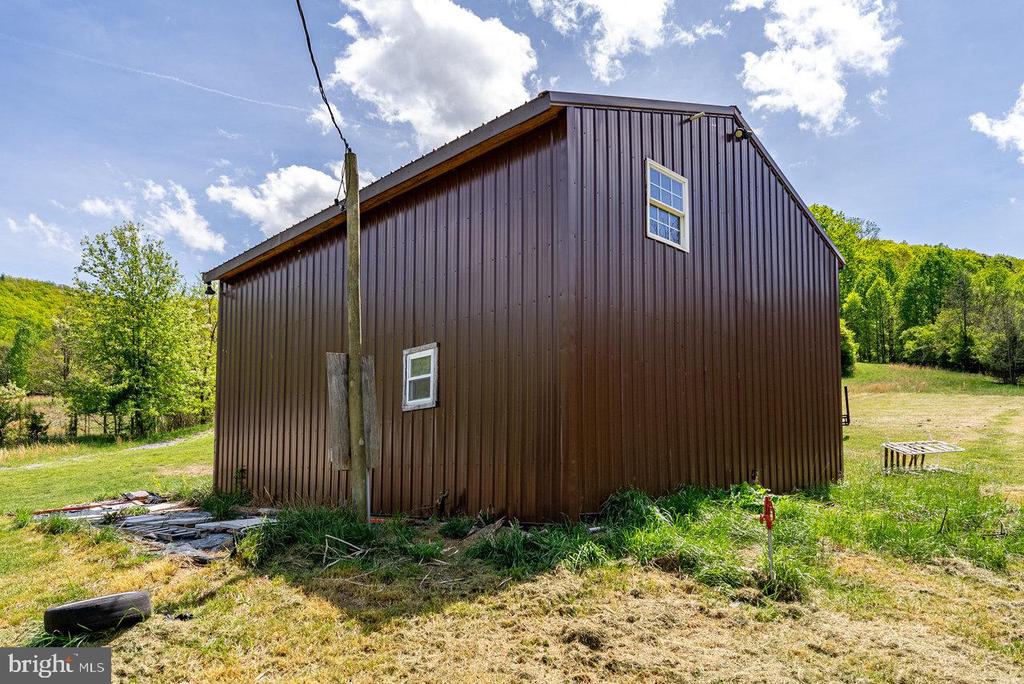 1797 CUBBAGE HOLLOW ROAD