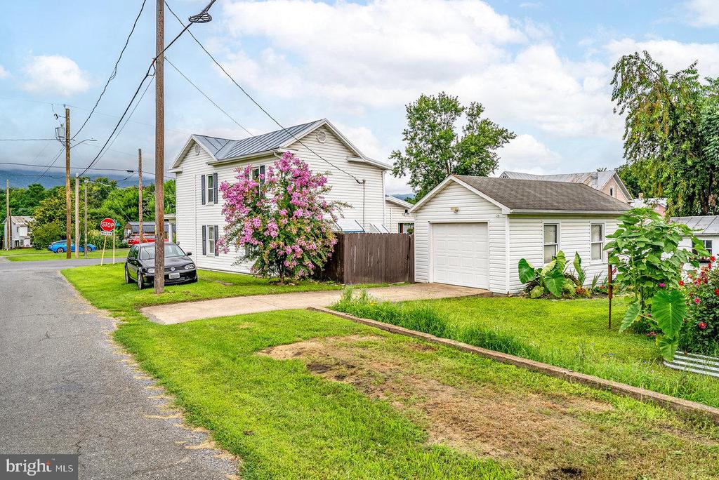 114 SECOND ST