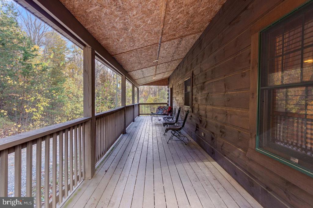 900 CROOKED RUN RD