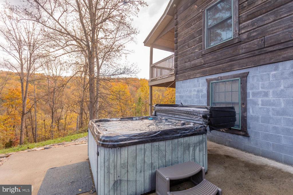 900 CROOKED RUN RD